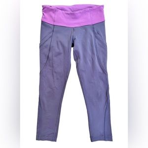 Lululemon Run Full Tilt Crop Leggings‎ Women's Size 4 Inseam 22" Gray & Purple